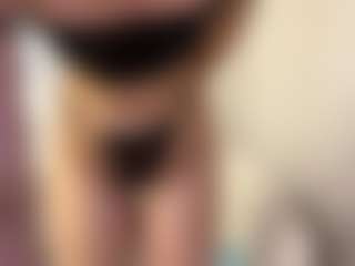 FrancineHudley's Live Sex Cam Show