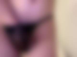 FrancineHudley MILF webcam performer live streaming