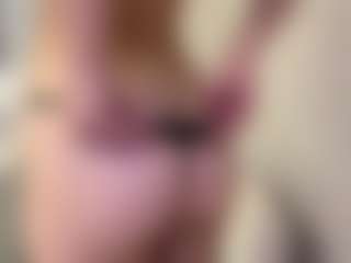 FrancineHudley's Live Sex Cam Show
