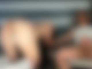 FriendsinSins's Live Sex Cam Show