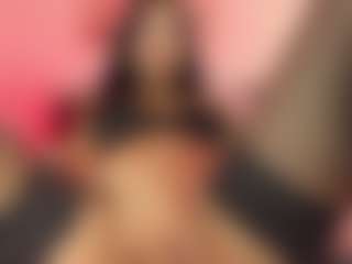 Live cam show with HanaSmitth - Squirt on Camsoda