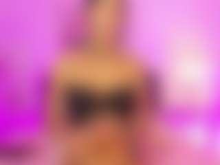 Live cam show with HanaSmitth - Curvy Teen (18+) on xplaylive.com