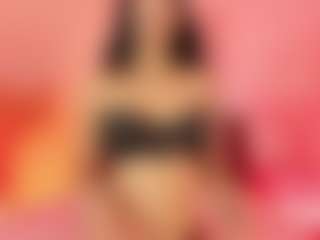 Live cam show with HanaSmitth - Spank Curvy on madthumbs
