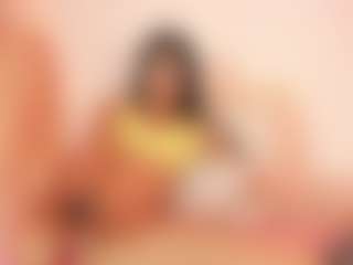 Live cam show with HanaSmitth - Strip on crypto-cams
