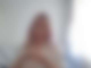 Flora's Live Sex Cam Show