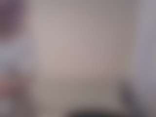 Flora's Live Sex Cam Show