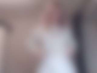 Flora's Live Sex Cam Show