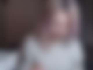 Flora's Live Sex Cam Show