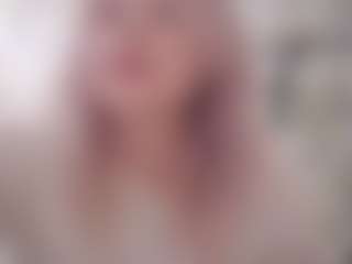 Flora's Live Sex Cam Show