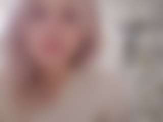 Flora's Live Sex Cam Show