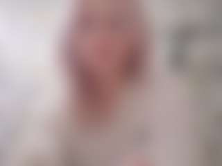 Flora's Live Sex Cam Show