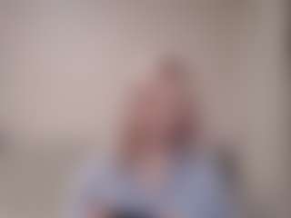 Flora's Live Sex Cam Show