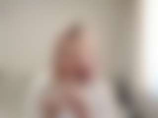 Flora's Live Sex Cam Show