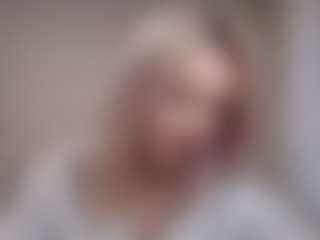 Flora's Live Sex Cam Show