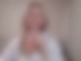 Flora's Live Sex Cam Show