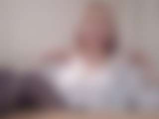 Flora's Live Sex Cam Show