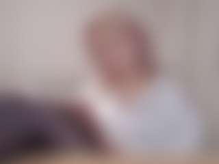 Flora's Live Sex Cam Show