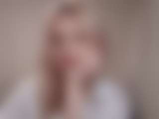 Flora's Live Sex Cam Show