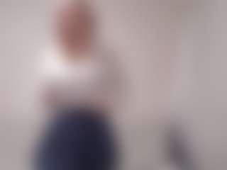 Flora's Live Sex Cam Show