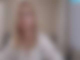 Live cam show with Flora - Thin on CamClone