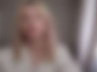 Flora's Live Sex Cam Show