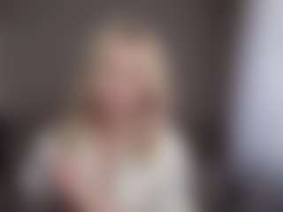 Flora's Live Sex Cam Show