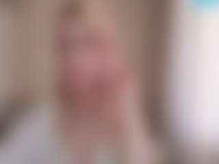 Flora's Live Sex Cam Show