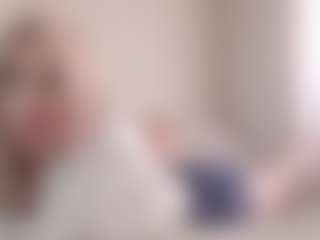 Flora's Live Sex Cam Show