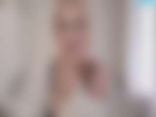 Live cam show with Flora - Normal on Camsoda