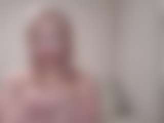Flora's Live Sex Cam Show