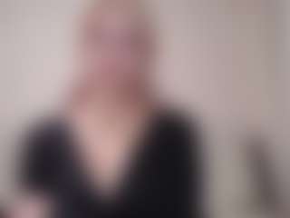 Flora's Live Sex Cam Show