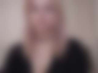 Flora's Live Sex Cam Show