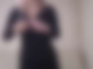 Flora's Live Sex Cam Show
