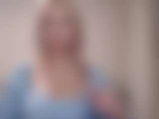 Flora's Live Sex Cam Show