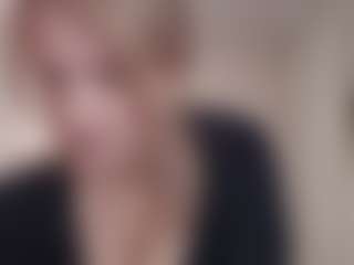 Flora's Live Sex Cam Show