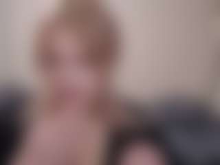 Flora's Live Sex Cam Show