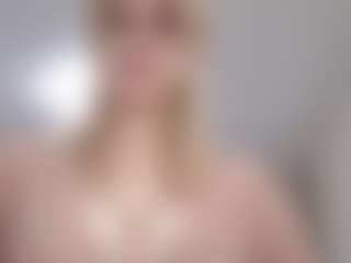 Flora's Live Sex Cam Show