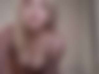 Flora's Live Sex Cam Show