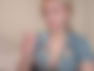 Live cam show with Flora - Moaning on https://playwithruby.com