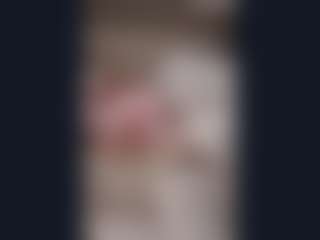 Flora's Live Sex Cam Show