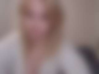 Live cam show with Flora - Normal on mypornchat.com
