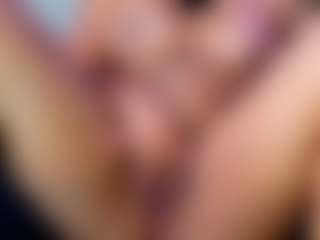 lara-curly's Live Sex Cam Show