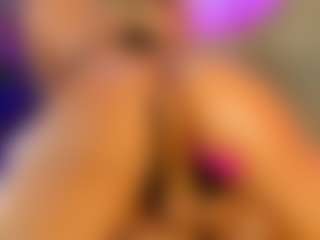 Live cam show with lara-curly - Ass Clapping on Mixed Magazine Live