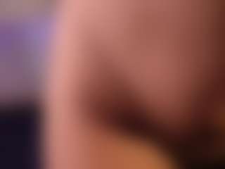 lara-curly's Live Sex Cam Show
