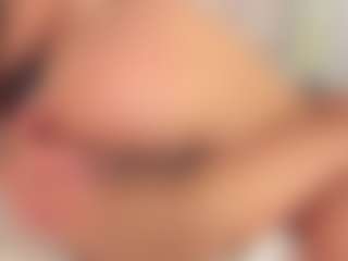 lily-roussee's Live Sex Cam Show
