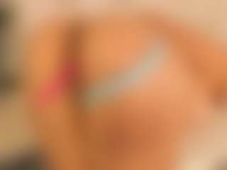 lily-roussee's Live Sex Cam Show