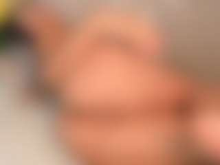 Live cam show with lily-roussee - Latina on Mixed Magazine Live | colombia