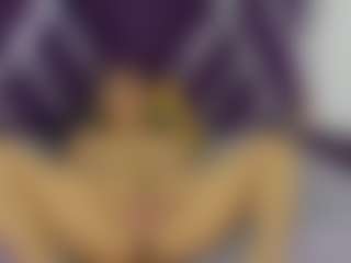 Live cam show with Lunaviceht - Spank on SinfulBabes