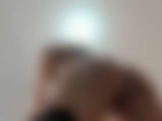 Live cam show with Lunaviceht - Blonde Hair on SpankPalCams