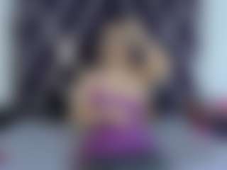 Live-Cam-Show mit Lunaviceht - Glasses auf Camsoda